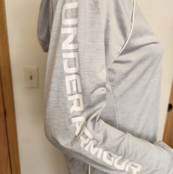 Gray‎ Under Armour athletic hoodie size medium - Picture 8 of 16